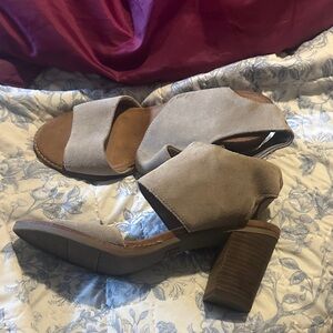 Toms Beige Block Heel Sandals